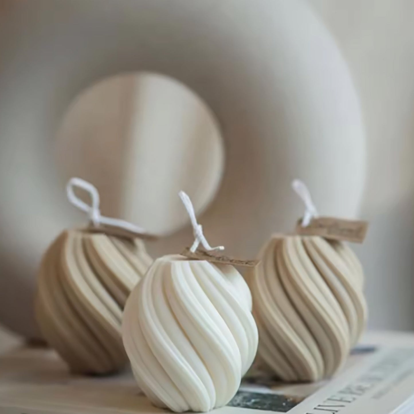 Swirl Candle-Beige-Sea Salt & Caramel